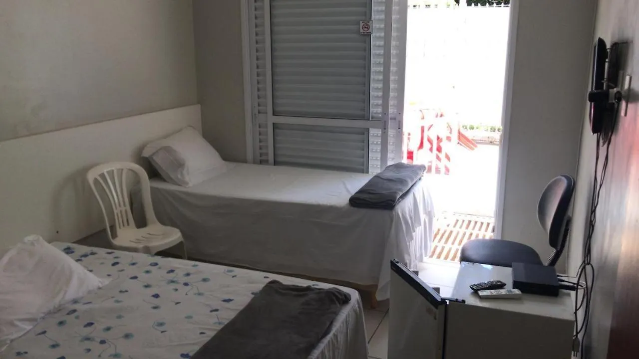Hospedagem Jk Inn